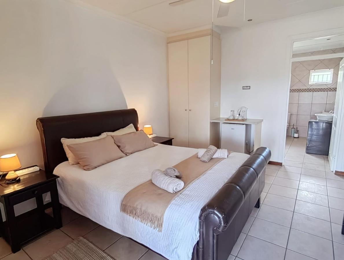 Aviators Paradise Guest House Mossel Bay Eksteriør billede
