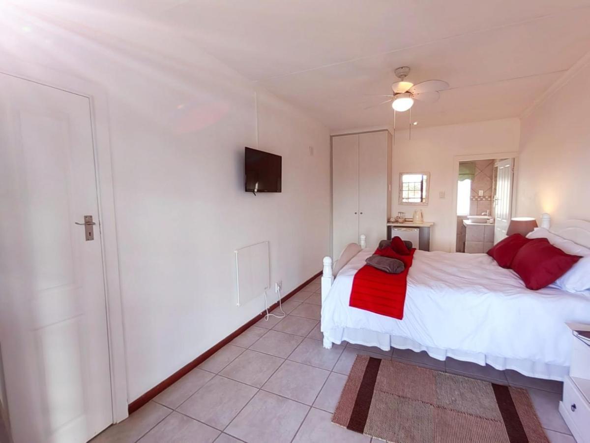 Aviators Paradise Guest House Mossel Bay Eksteriør billede