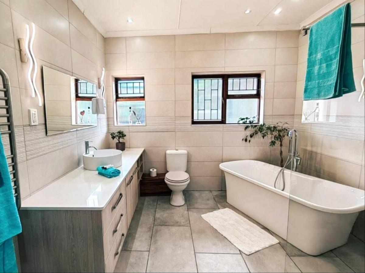 Aviators Paradise Guest House Mossel Bay Eksteriør billede