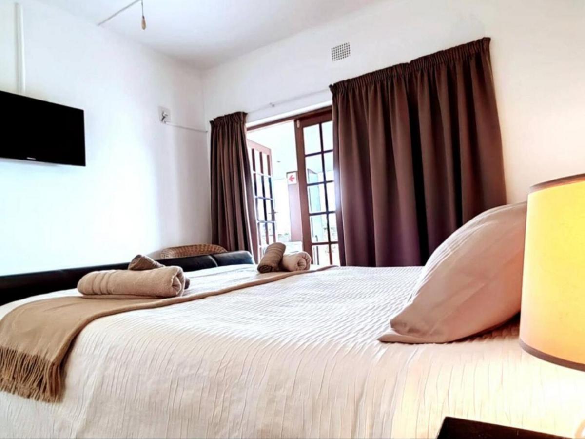 Aviators Paradise Guest House Mossel Bay Eksteriør billede